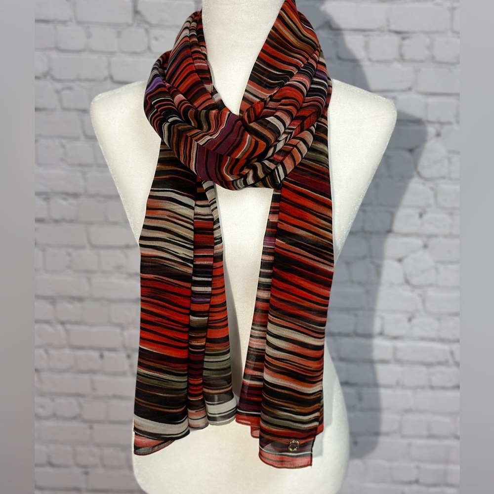Calvin Klein Scarf 🧣 - Picture 2 of 9